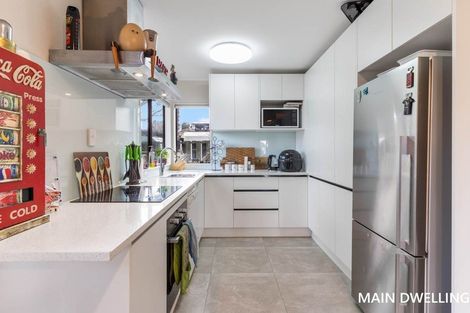 Photo of property in 165 Bradbury Road, Botany Downs, Auckland, 2010