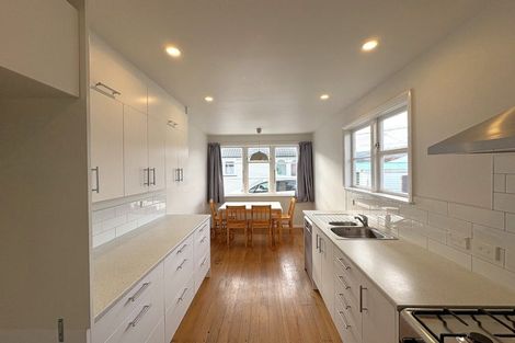 Photo of property in 211 Cambridge Terrace, Naenae, Lower Hutt, 5011