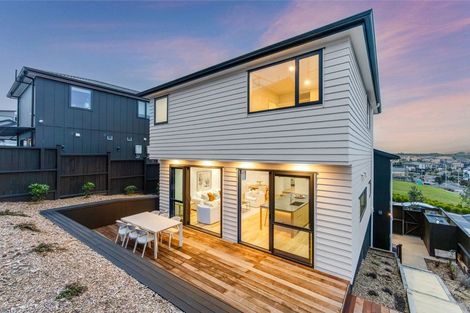 Photo of property in 17 Tupa Street, Long Bay, Auckland, 0630