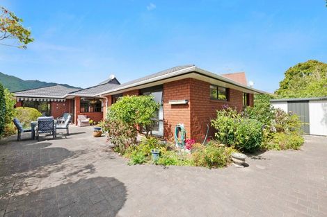 Photo of property in 11 Hurunui Street, Waikanae, 5036