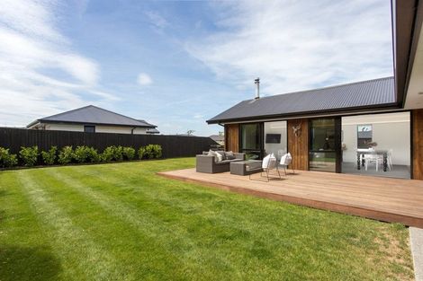 Photo of property in 52 Suffolk Drive, Kirwee, 7571