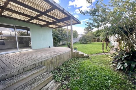 Photo of property in 21 Don Buck Road, Massey, Auckland, 0614