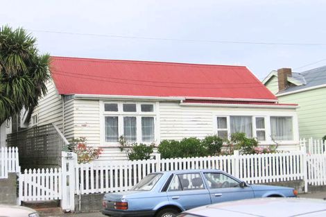 Photo of property in 30 Donald Mclean Street, Newtown, Wellington, 6021