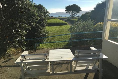 Photo of property in 87 Marine Parade, Paraparaumu Beach, Paraparaumu, 5032