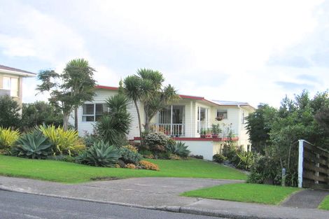 Photo of property in 75 Marellen Drive, Red Beach, 0932