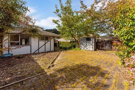 Photo of property in 52f2- Gemstone Drive, Birchville, Upper Hutt, 5018