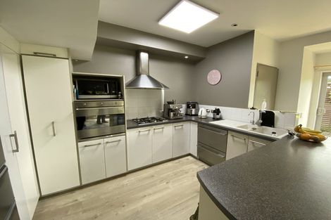 Photo of property in 78 Gunner Drive, Te Atatu Peninsula, Auckland, 0610