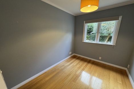 Photo of property in 29 Maida Vale Road, Roseneath, Wellington, 6011