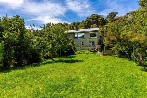 Photo of property in 18 Sidlaw Street, Strathmore Park, Wellington, 6022