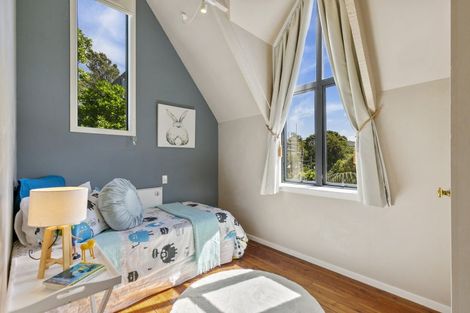 Photo of property in 19 Hereford Street, Wilton, Wellington, 6012