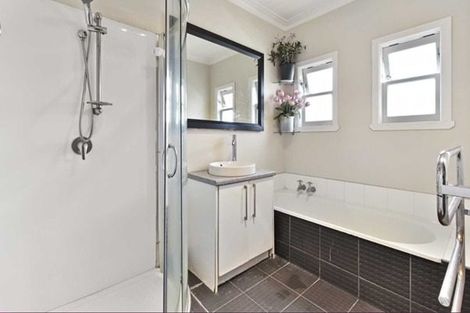 Photo of property in 15 Laurie Avenue, Papakura, 2110