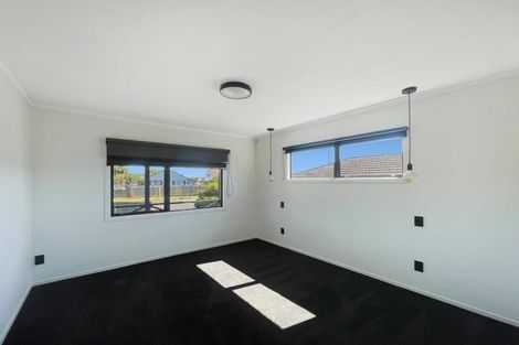 Photo of property in 51 Poaka Avenue, Dinsdale, Hamilton, 3204