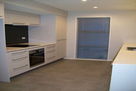 Photo of property in 142a Holly Road, St Albans, Christchurch, 8014