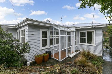 Photo of property in 18 Putnam Street, Northland, Wellington, 6012