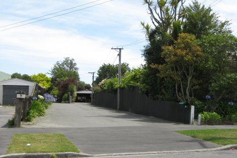 Photo of property in 11 Emlyn Place, Avondale, Christchurch, 8061
