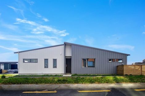 Photo of property in 42 John Gray Street, Papakura, 2110