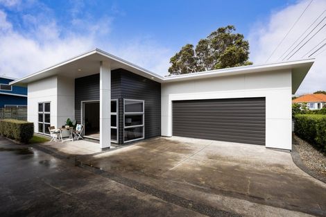 Photo of property in 3 Mill Road, New Plymouth, 4310
