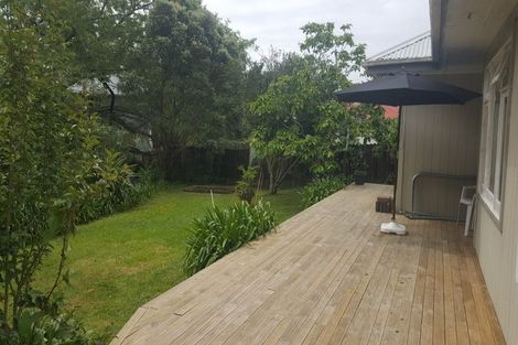 Photo of property in 34 Kashmir Road, Glen Eden, Auckland, 0602