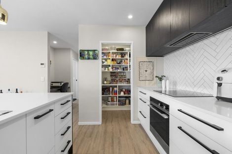Photo of property in 7 Ruru Lane, Hurworth, New Plymouth, 4310