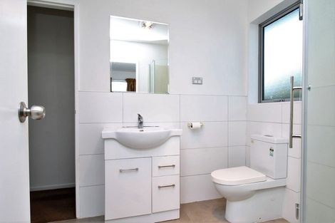 Photo of property in 12 Gibbs Road, Manurewa, Auckland, 2102