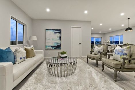 Photo of property in 113 Godfrey Drive, Orewa, 0931