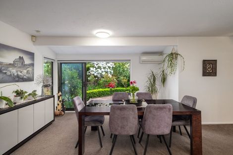 Photo of property in 37b Highland Place, Avonhead, Christchurch, 8042