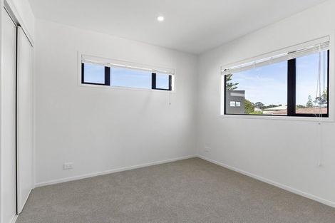 Photo of property in 2a Stokes Avenue, Te Atatu Peninsula, Auckland, 0610