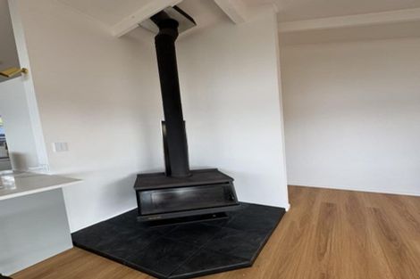 Photo of property in 3 Hartley Terrace, Massey, Auckland, 0614