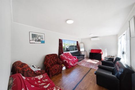 Photo of property in 5 Quennell Avenue, Favona, Auckland, 2024