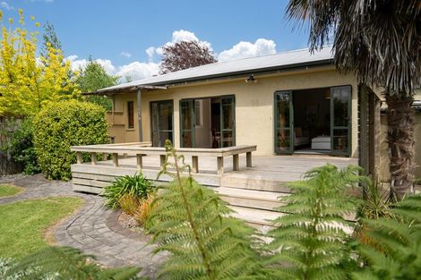 Photo of property in 18 Queen Street, Cambridge, 3434