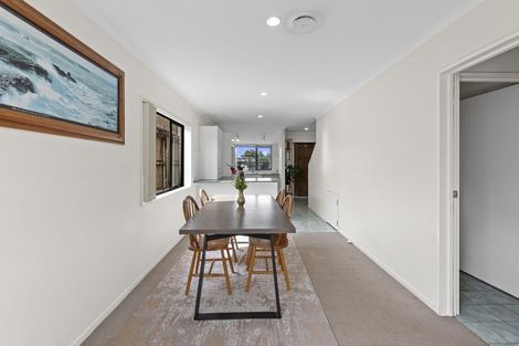 Photo of property in 84 Naylors Drive, Mangere, Auckland, 2022