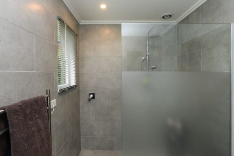 Photo of property in 12 O'connell Place, Havelock North, 4130