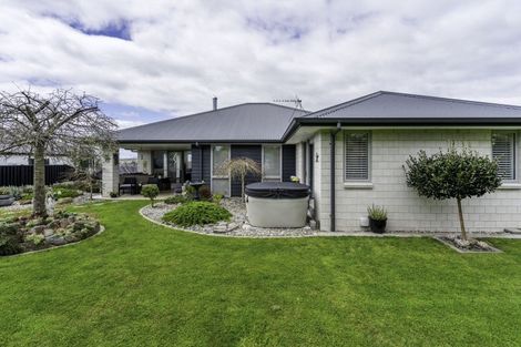 Photo of property in 16 Oak Ridge Drive, Te Awamutu, 3800