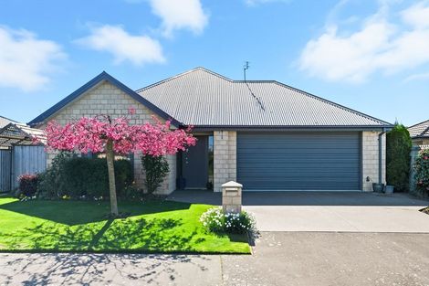 Photo of property in 87 Rannoch Drive, Broomfield, Christchurch, 8042