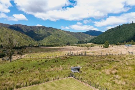Photo of property in 1150 Otaki Gorge Road, Hautere, Otaki, 5582