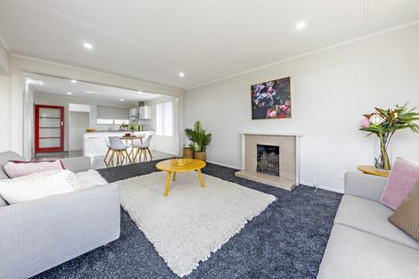 Photo of property in 8 Daniel Avenue, Mangere East, Auckland, 2024