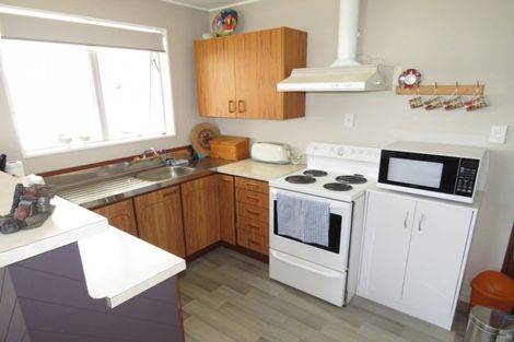 Photo of property in 54 Henley Street, Westport, 7825