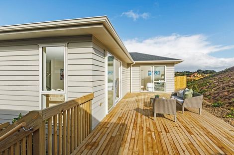 Photo of property in 98 Godfrey Drive, Orewa, 0931