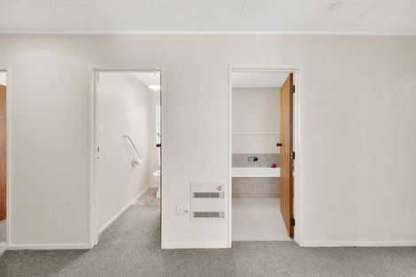 Photo of property in 16 Maltby Street, Meeanee, Napier, 4112