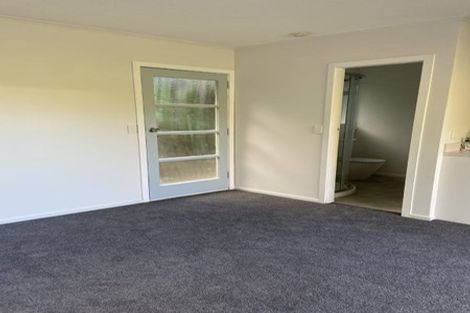Photo of property in 105 Churchill Drive, Crofton Downs, Wellington, 6035