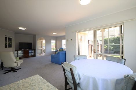 Photo of property in 17 Balmacewen Place, Mount Maunganui, 3116