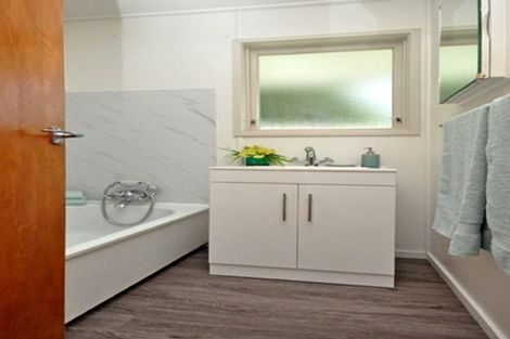 Photo of property in 35 Matai Street, Waiuku, 2123