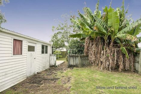 Photo of property in 21 Ranui Station Road, Ranui, Auckland, 0612