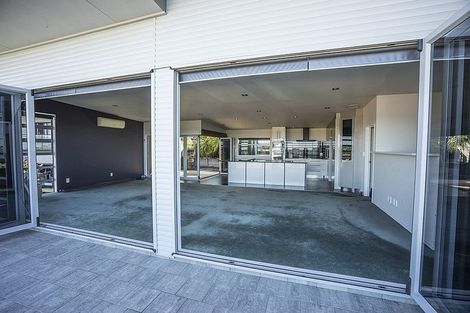Photo of property in 3 Orewa Heights Crescent, Orewa, 0931