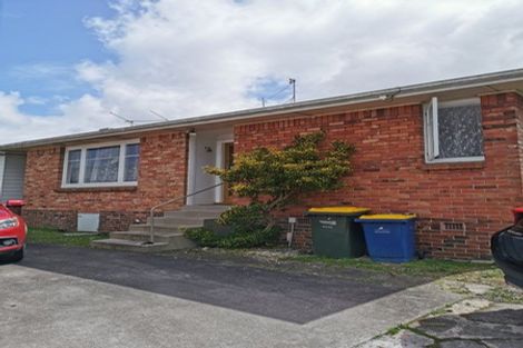 Photo of property in 6 Karamu Street, Te Atatu Peninsula, Auckland, 0610