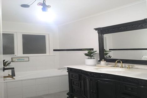 Photo of property in 70 Dominion Park Street, Johnsonville, Wellington, 6037