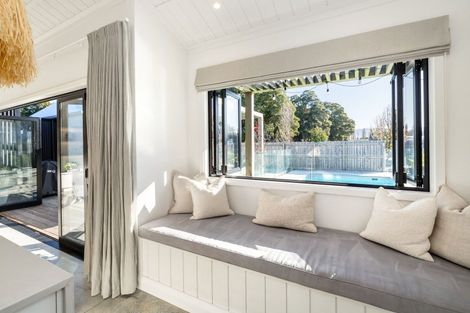 Photo of property in 20 Orchard Road, Greytown, 5712