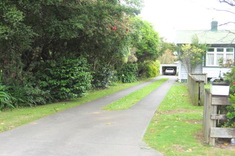 Photo of property in 62 Beach Road, Pahurehure, Papakura, 2113