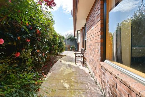Photo of property in 1/54 Ben Nevis Drive, Broomfield, Christchurch, 8042