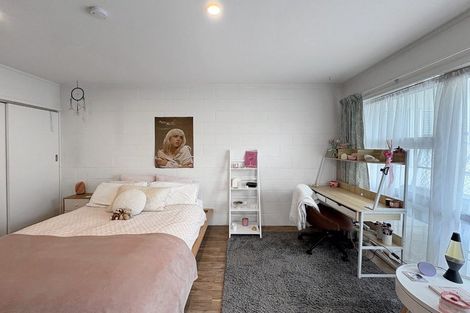 Photo of property in 48 Great North Road, Saint Johns Hill, Whanganui, 4500